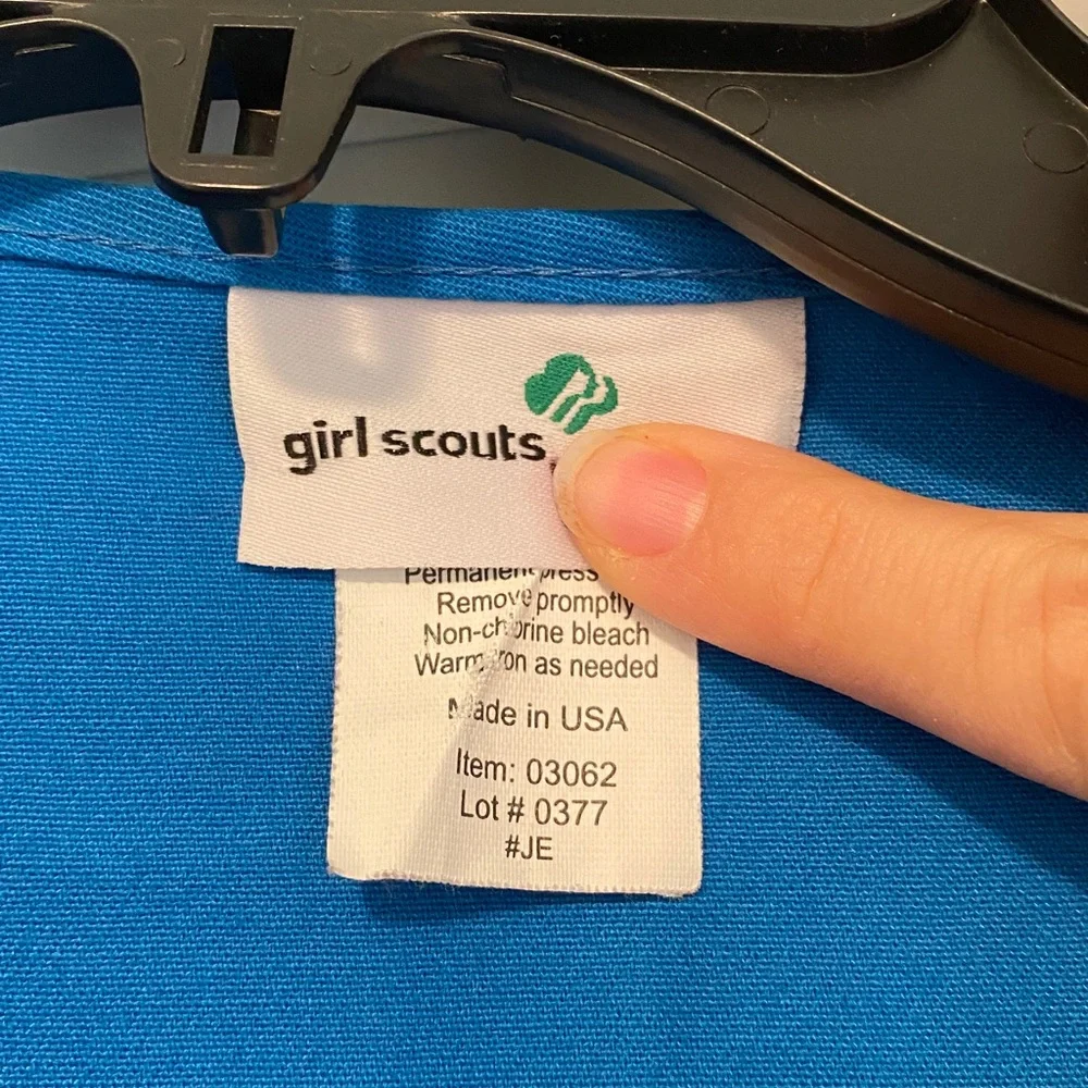 Girl Scouts Daisy Vest - Picture 3 of 5
